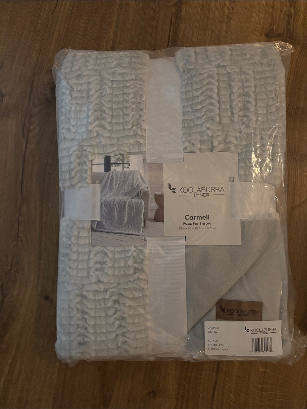 Koolaburra Faux Fur Carmell Throw - Light Gray